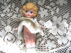 BISQ ANN DOLL MAIN_05